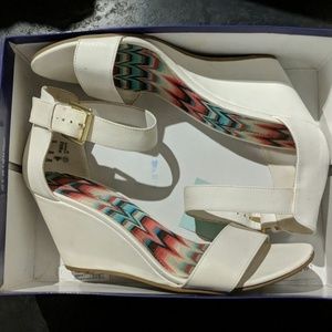 White wedges